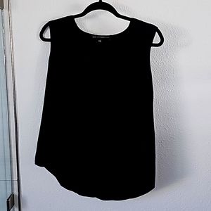 White House Black Market Single Pleat Shell